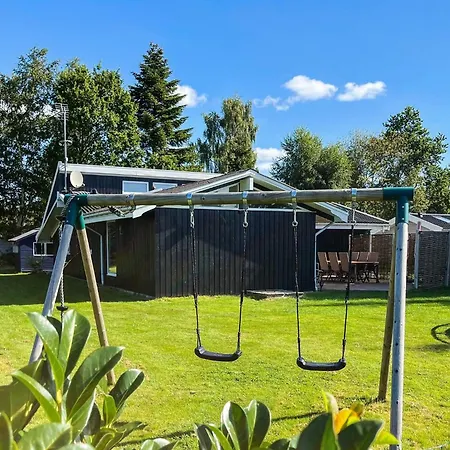 8 Person In Vaeggerlose-by Traum Tatil Evi